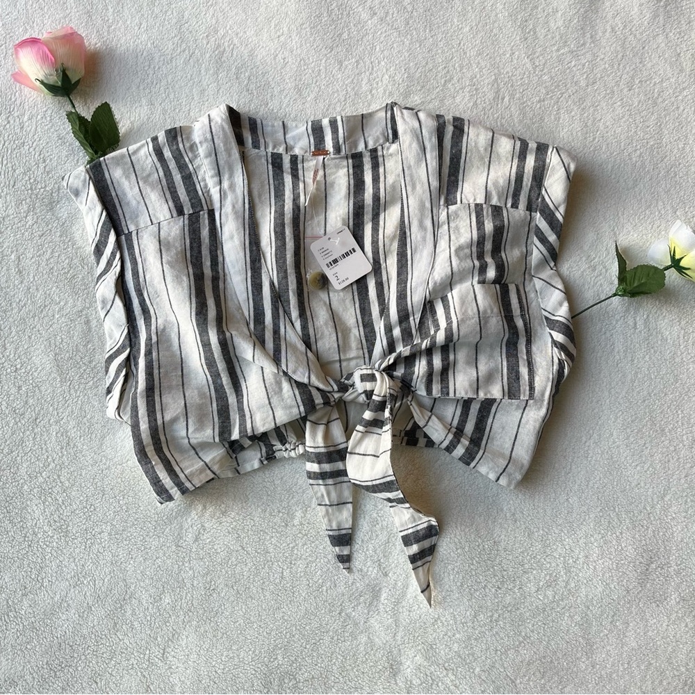 NWT Free People Tie Front Cropped Top
